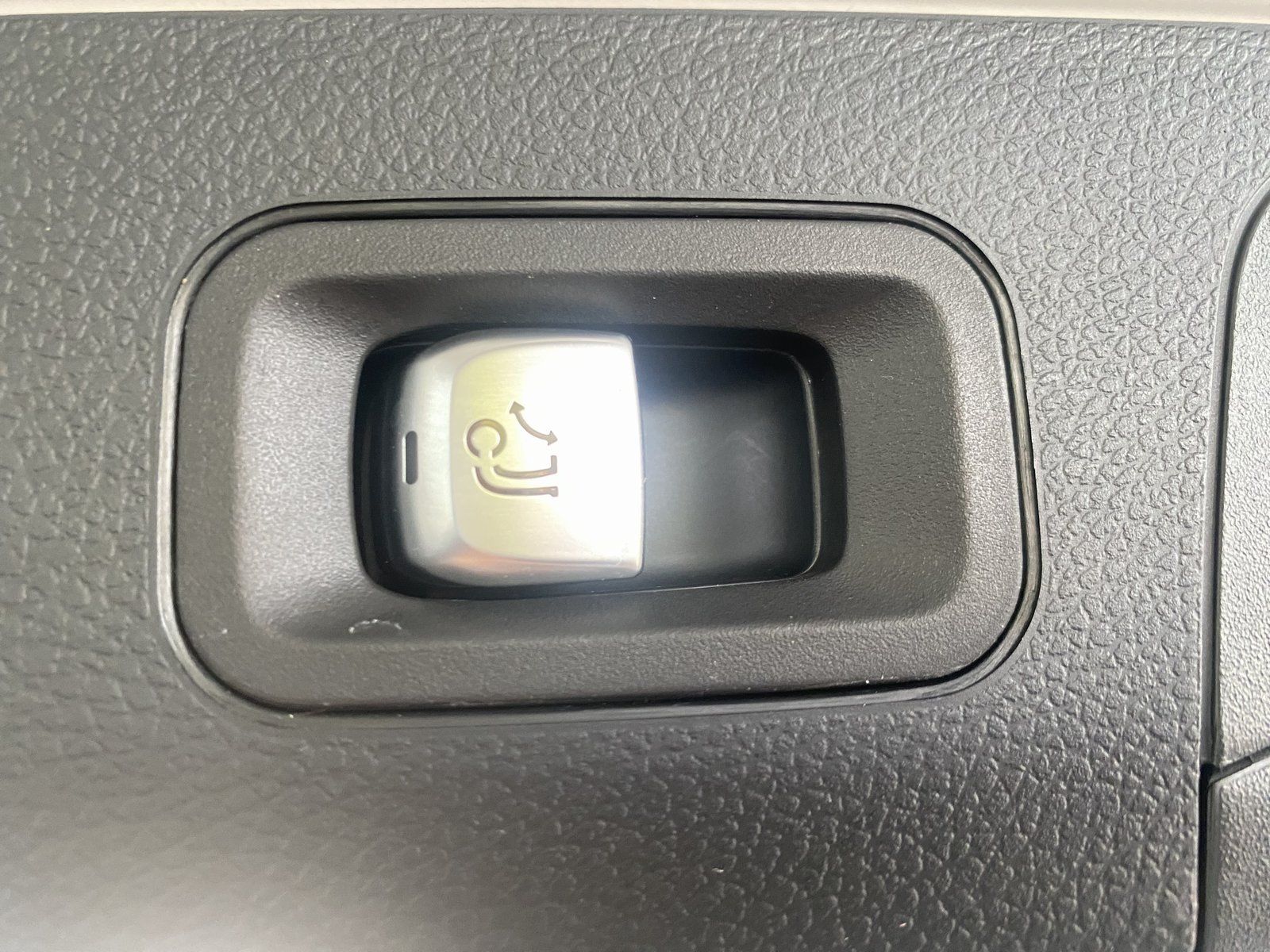Fahrzeugabbildung Mercedes-Benz GLC 220 d 4MATIC+AMG+PANORAMA+AHK+NAVIGATION++++