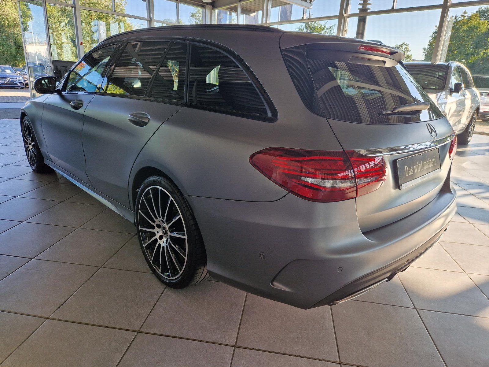 Fahrzeugabbildung Mercedes-Benz C 200 T-Modell+AMG+MANUFAKTUR+COMAND+BURMESTER++