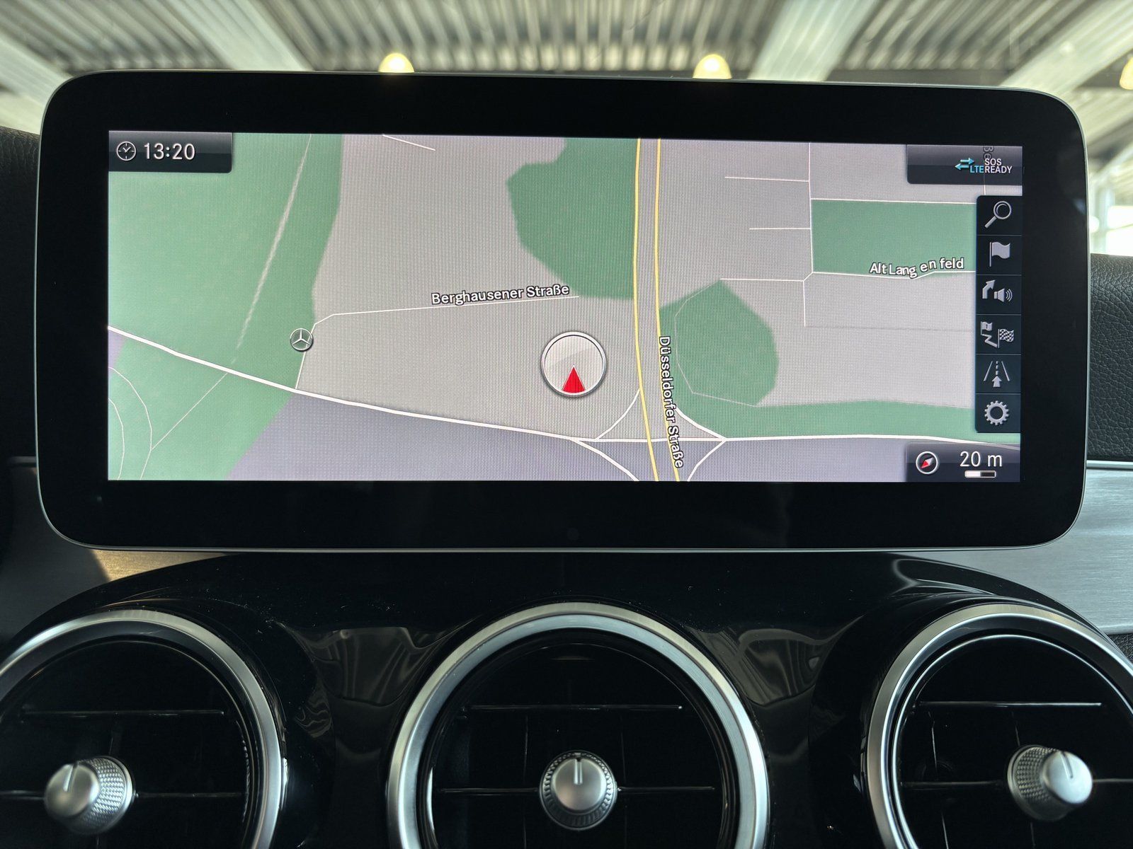 Fahrzeugabbildung Mercedes-Benz C 180 T-Modell+LED-+KAMERA+SPUR+AMBIENTE+NAVI+++