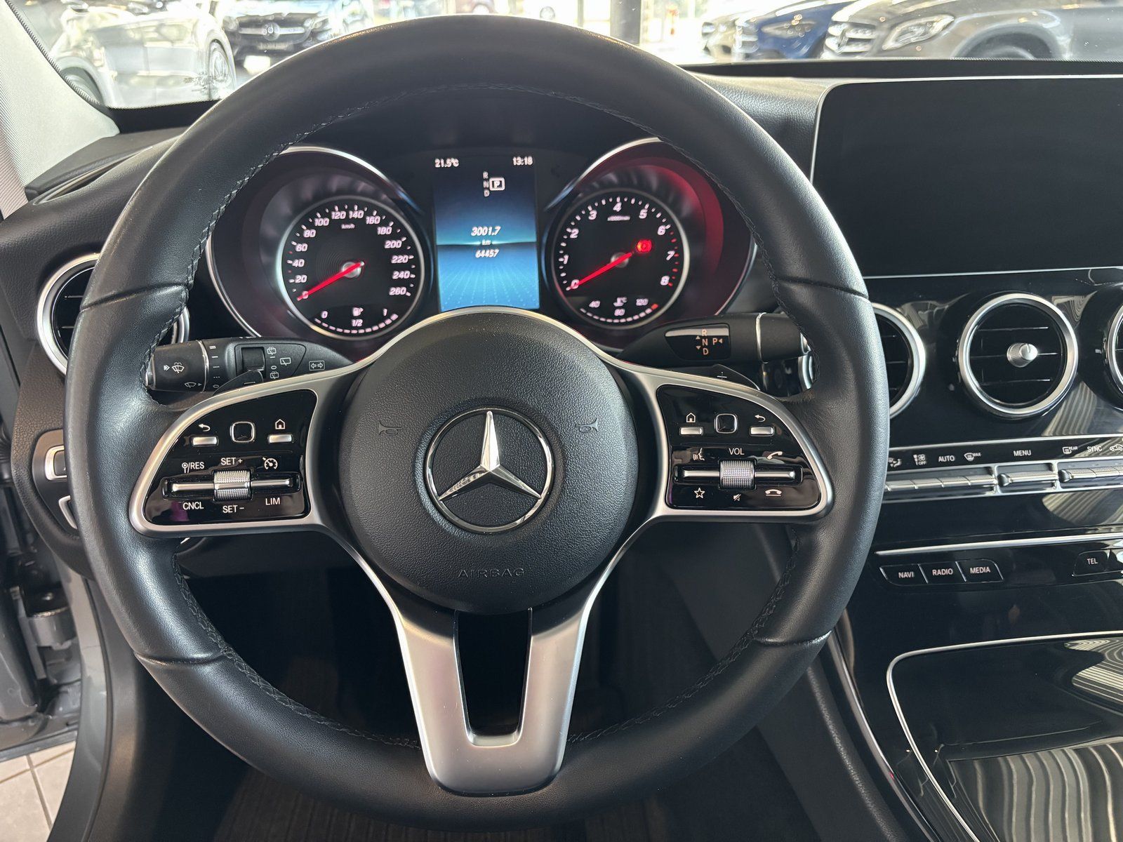 Fahrzeugabbildung Mercedes-Benz C 180 T-Modell+LED-+KAMERA+SPUR+AMBIENTE+NAVI+++