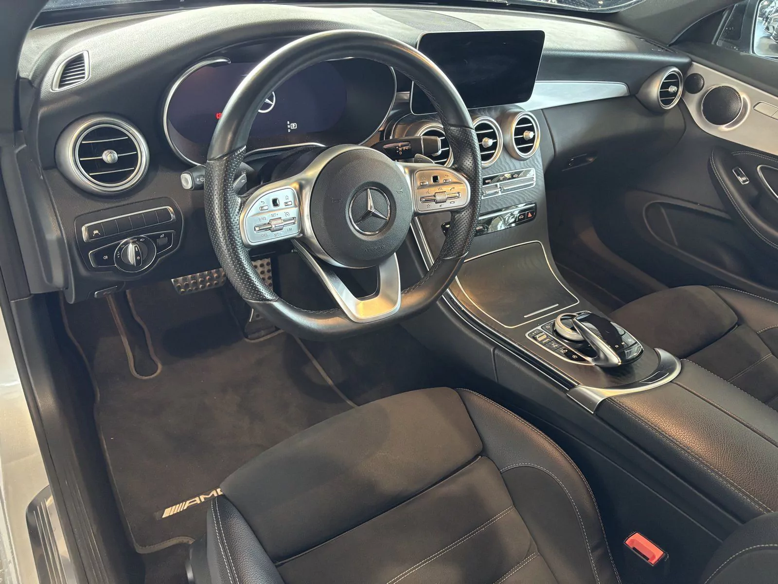 Fahrzeugabbildung Mercedes-Benz C 200 Coupé+AMG+NIGHT+LED+DIGITAL+ADVANCED-SOUND