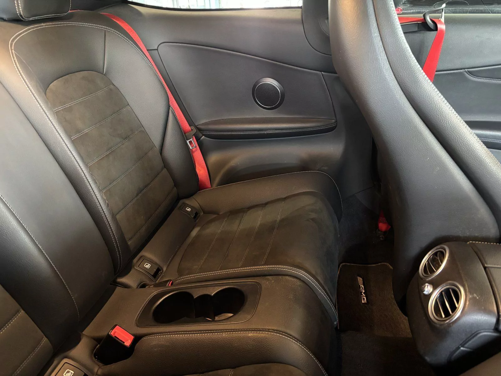Fahrzeugabbildung Mercedes-Benz C 200 Coupé+AMG+NIGHT+LED+DIGITAL+ADVANCED-SOUND