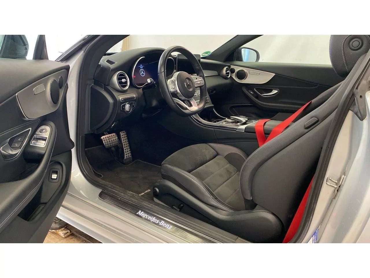 Fahrzeugabbildung Mercedes-Benz C 200 Coupé+AMG+NIGHT+LED+DIGITAL+ADVANCED-SOUND